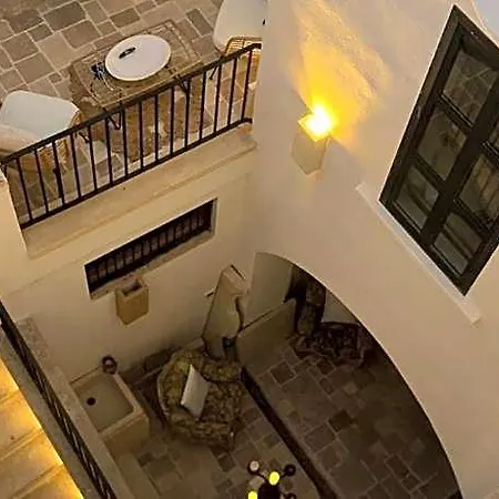 Ξενοδοχείο Palazzo Nur 3*