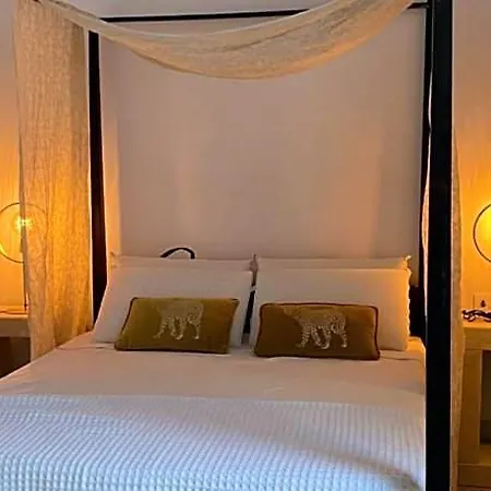 Palazzo Nur Ξενοδοχείο 3*